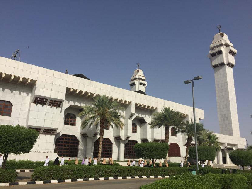 Image JEJAK SPIRITUAL DI GERBANG SUCI: PESONA DAN KEHENINGAN MASJID TA'NIM AISYAH News