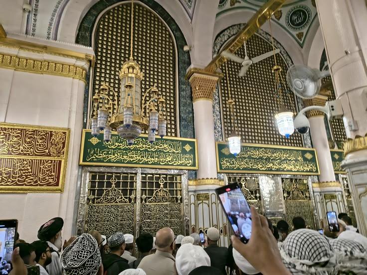 Image News MENELUSURI RAUDHAH: ARSITEKTUR DAN SPIRITUALITAS TAMAN SURGA DI MASJID NABAWI